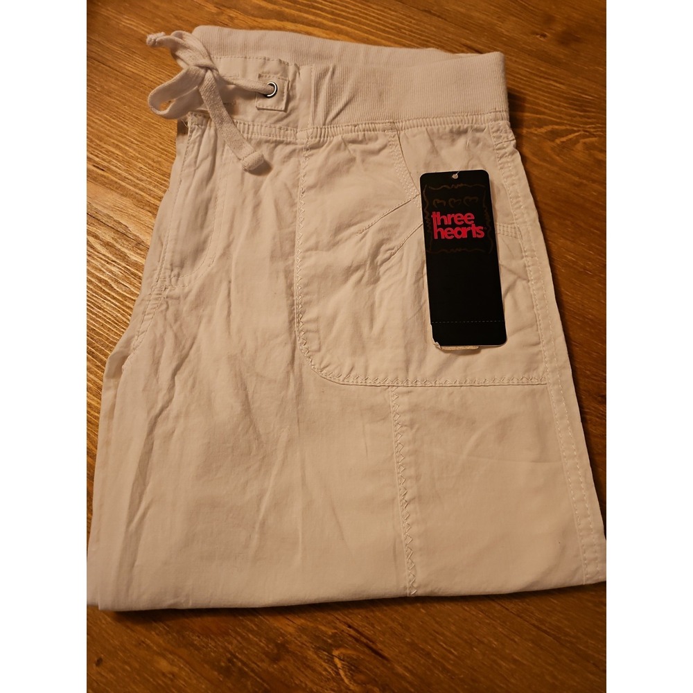 Three Hearts Women L White Capri Shorts Stretch Pockets Elastic Waist Cotton EUC